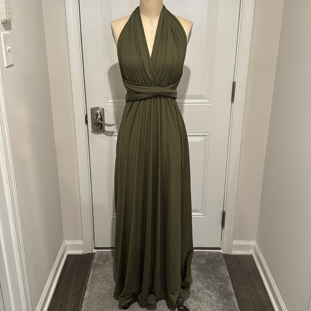 Versatile green dress you can customize